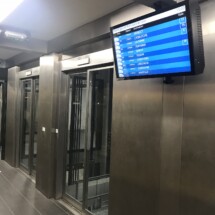Afficheur 32'' IC COTEP - gamme indoor (Parking Méditerranée SAEMES, Paris Gare de Lyon)