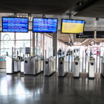 Afficheur IC 46'' COTEP - gamme indoor (Gare SNCF Versailles Chantiers)