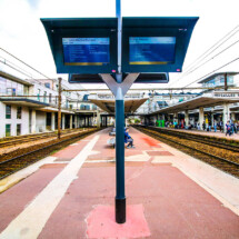 Afficheur TFT 32'' COTEP - gamme outdoor (Gare SNCF Versailles Chantiers)